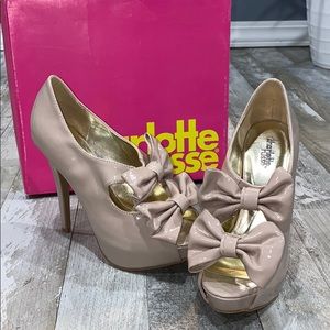 Charlotte Russe Nude Platform Bow Talai Heels Sz 9
